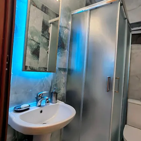 Blue Lagoon Apartament *